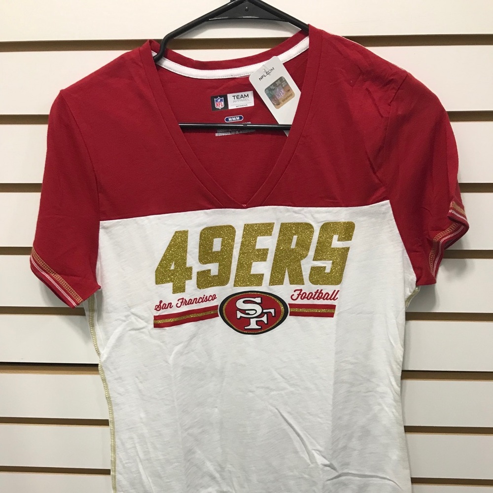 San Francisco 49ers Women’s Tee. NFL Licensed